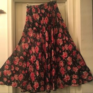 Floral maxi skirt